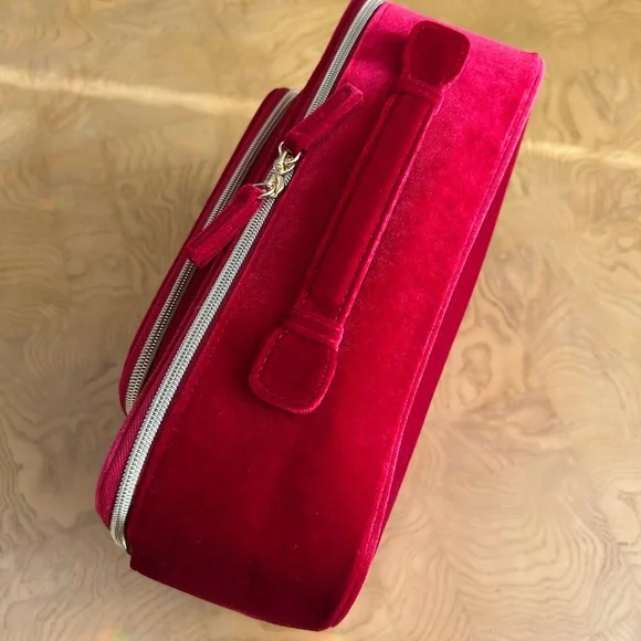 Estée Lauder Red Velvet Travel Makeup Cosmetic Case Bag - Picture 5 of 8